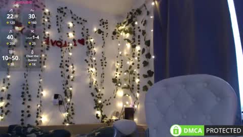 Mia online show from 02.13.25