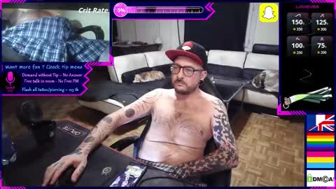 Snapshot of law_leek chatting on 11.26.25 Leek online show from 11.26.25