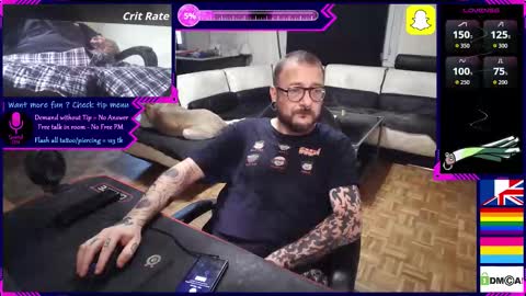 Snapshot of law_leek chatting on 12.20.25 Leek online show from 12.20.25