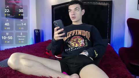 Snapshot of lawford_mike chatting on 09.12.25 Mike online show from 09.12.25