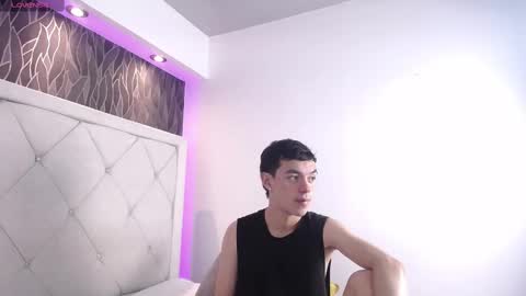 Snapshot of lawford_mike chatting on 09.28.25 Mike online show from 09.28.25