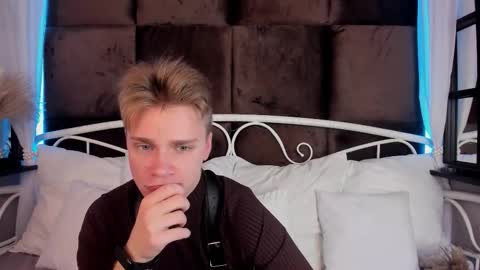 Lawrence online show from 10.11.25