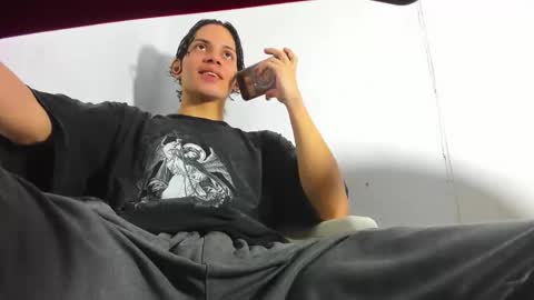 Snapshot of lax777_ chatting on 09.19.25 ZAmbrano online show from 09.19.25