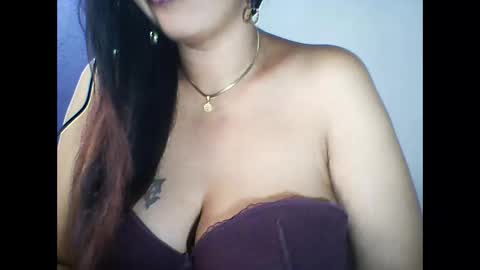 layanah12 online show from 04.15.26
