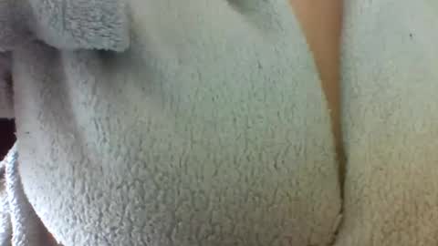 layannalea online show from 04.27.26