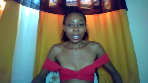 Snapshot of layannek chatting on 12.02.25 layannek online show from 12.02.25