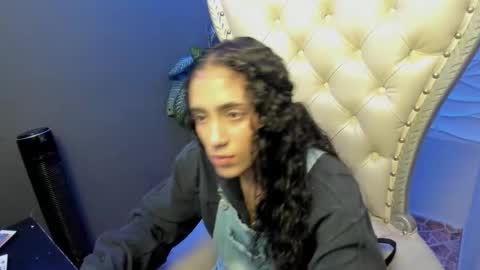 Snapshot of layla_707 chatting on 10.02.25 Layla online show from 10.02.25