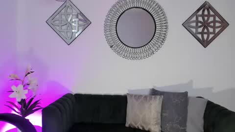 Layla Breezee online show from 03.11.26