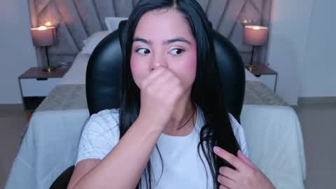 Layla Breezee online show from 06.09.26