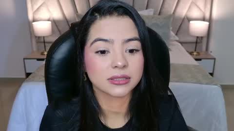 Layla Breezee online show from 07.10.26