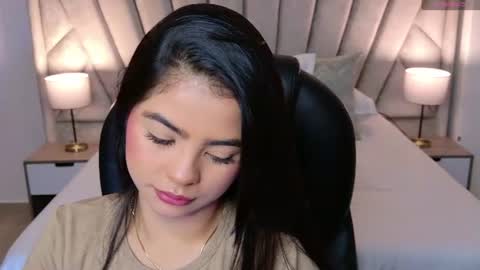 Layla Breezee online show from 07.19.26