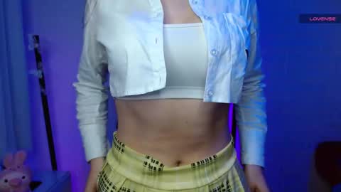 Layla online show from 02.23.25