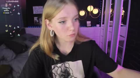 layla_glam online show from 09.20.25