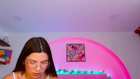 Lia and Rachel online show from 10.23.25