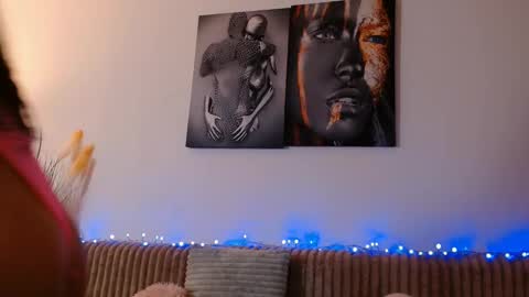 Snapshot of laylacruz chatting on 11.05.25 laylacruz online show from 11.05.25