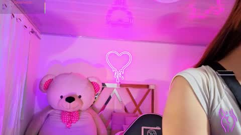 laylafoxy_tay online show from 09.15.25