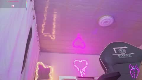 laylafoxy_tay online show from 11.17.25
