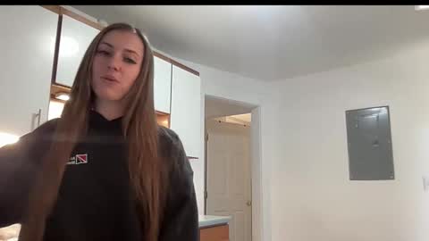 laylahlaylah1 online show from 11.12.25