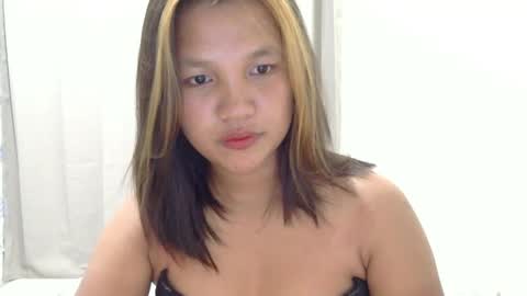Snapshot of laylanimfa chatting on 05.29.26 Nimfa online show from 05.29.26