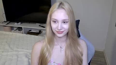 LaylaPretty001 online show from 04.20.26
