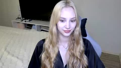 LaylaPretty001 online show from 06.15.26