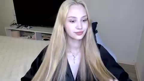 LaylaPretty001 online show from 06.25.26