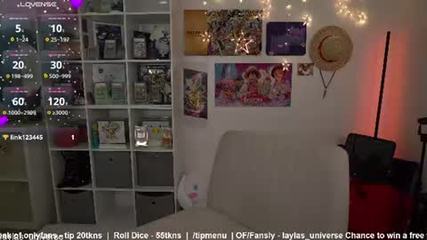 Snapshot of laylas_universe chatting on 06.23.26 Layla Universe online show from 06.23.26