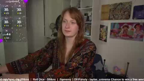 Snapshot of laylas_universe chatting on 07.16.26 Layla Universe online show from 07.16.26
