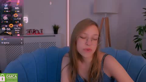 layriantavee online show from 01.05.25