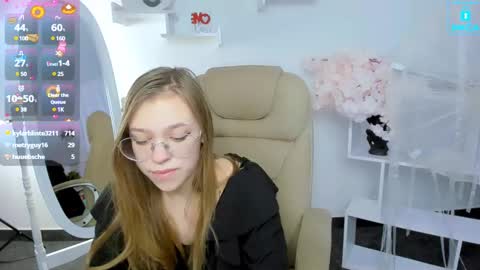 layriantavee online show from 02.03.25