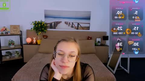 layriantavee online show from 02.18.25