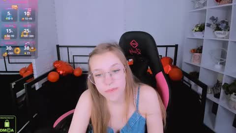 layriantavee online show from 02.20.25