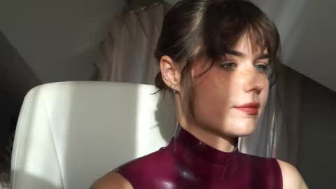 Pansy online show from 10.10.25