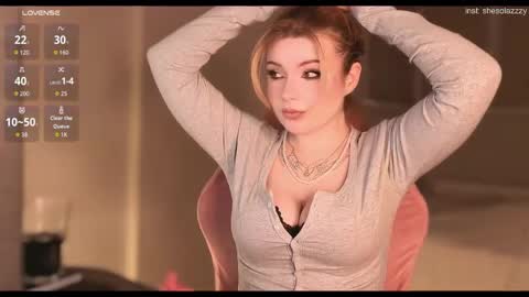 lazy girl Lizzy online show from 04.22.26