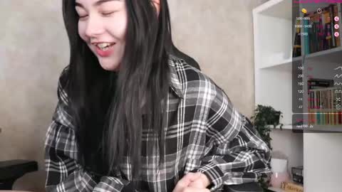 Snapshot of lazynut chatting on 03.05.25 Lisa online show from 03.05.25