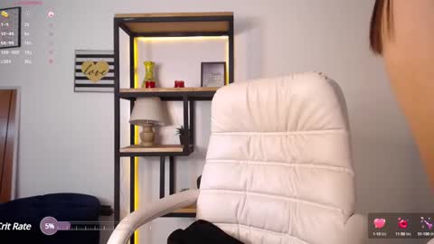 Lea Velle online show from 02.14.25