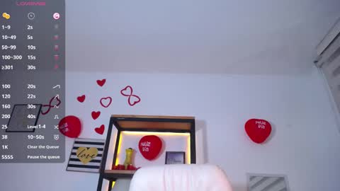 Lea Velle online show from 03.08.25