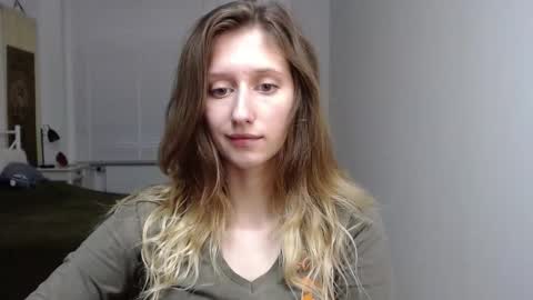 Snapshot of leadesire chatting on 10.17.25 LEA online show from 10.17.25