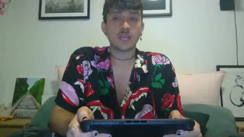 Snapshot of leaf666 chatting on 04.04.26 Leaf online show from 04.04.26