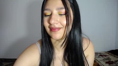 Snapshot of leah_cyrus chatting on 12.21.24 leah_cyrus online show from 12.21.24