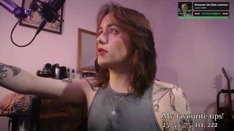 leah_lust_ online show from 10.30.25