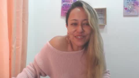 Snapshot of leah_susman chatting on 02.23.25 leah_susman online show from 02.23.25