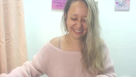 Snapshot of leah_susman chatting on 03.11.25 leah_susman online show from 03.11.25