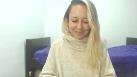 Snapshot of leah_susman chatting on 09.26.25 leah_susman online show from 09.26.25