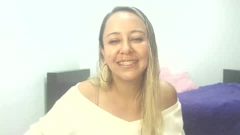 Snapshot of leah_susman chatting on 10.01.25 leah_susman online show from 10.01.25