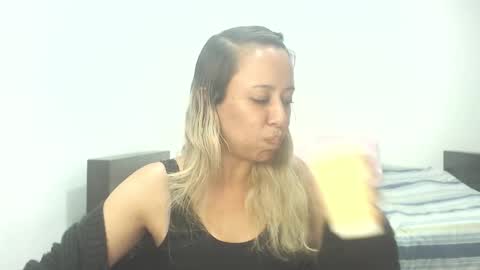 Snapshot of leah_susman chatting on 11.01.25 leah_susman online show from 11.01.25