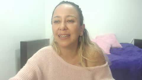 Snapshot of leah_susman chatting on 12.05.25 leah_susman online show from 12.05.25