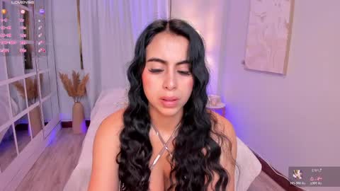 Leah Jones online show from 05.10.26