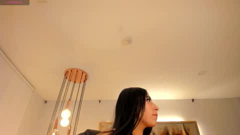 leahlombardi_ online show from 11.01.25