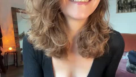 Leah Sparkles online show from 12.01.25